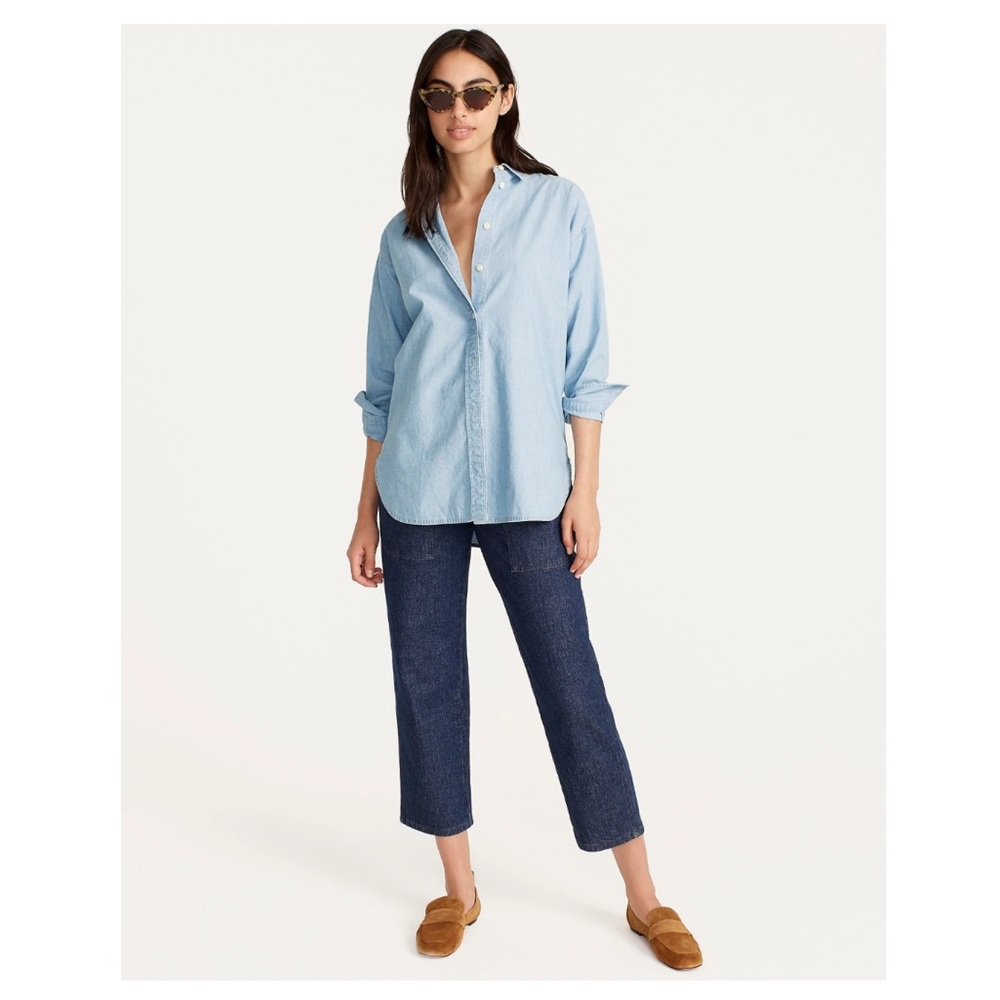 Relaxed-fit chambray shirt